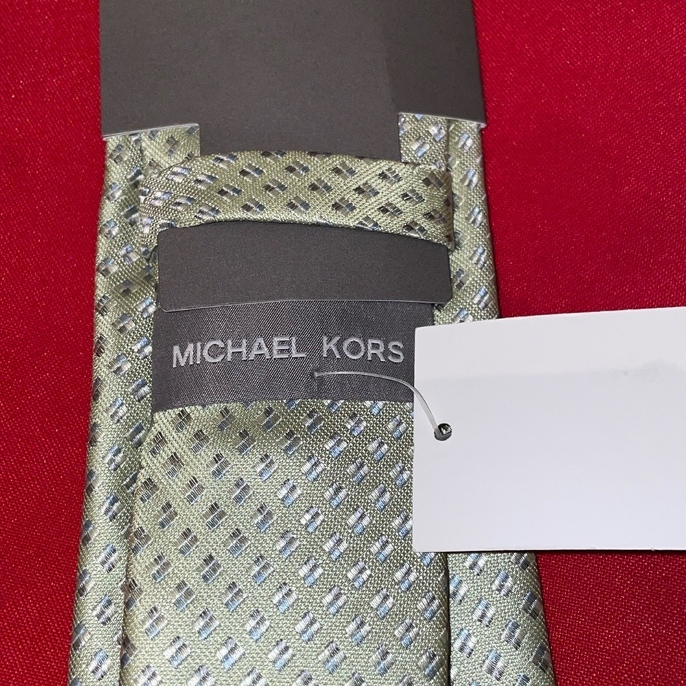 Michael Kors Green/Silver Tie NWT - Picture 2 of 5